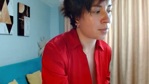 Snapshot of sarita_klein chatting on February 2, 3:33 pm sarita_klein online show from February 2, 3:33 pm