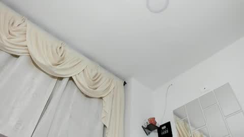 Snapshot of sarita_loven chatting on September 24, 4:05 am sarita online show from September 24, 4:05 am