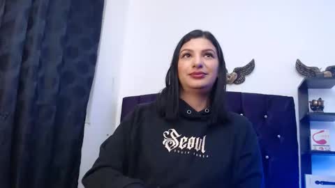 Snapshot of sarita_multisquirt chatting on March 25, 2:39 am Sara online show from March 25, 2:39 am