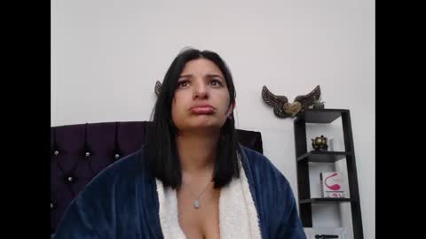 Snapshot of sarita_multisquirt chatting on April 2, 5:27 am Sara online show from April 2, 5:27 am