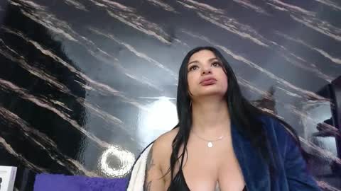 Snapshot of sarita_multisquirt chatting on April 8, 2:55 am Sara online show from April 8, 2:55 am