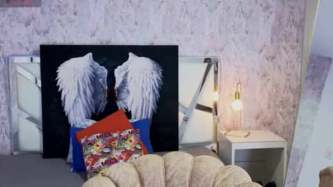 sarah online show from November 28, 9:06 pm