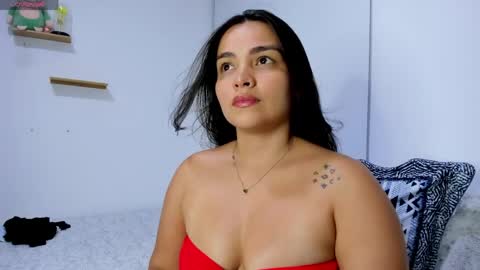 Snapshot of saritadolly_ chatting on April 12, 5:34 am Sara Cute online show from April 12, 5:34 am