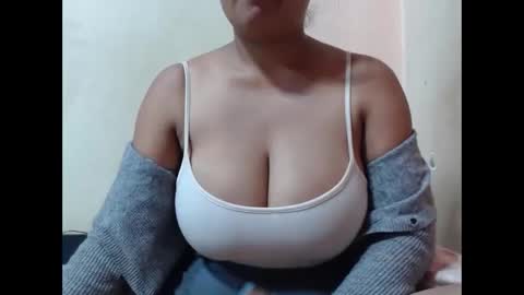 saronette online show from November 18, 5:56 am