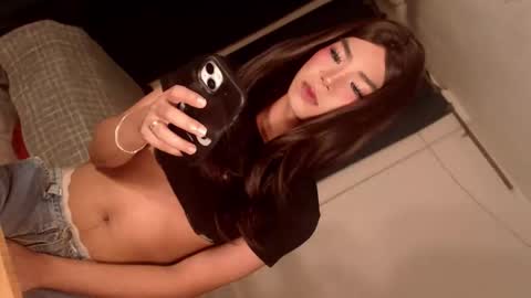 Snapshot of sasha_blade chatting on April 21, 2:56 pm Sasha online show from April 21, 2:56 pm