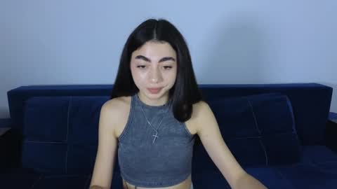 Snapshot of sasha_bloom7 chatting on December 5, 8:44 pm Sasha online show from December 5, 8:44 pm