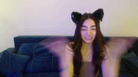 Snapshot of sasha_bloom7 chatting on December 27, 12:39 am Sasha online show from December 27, 12:39 am