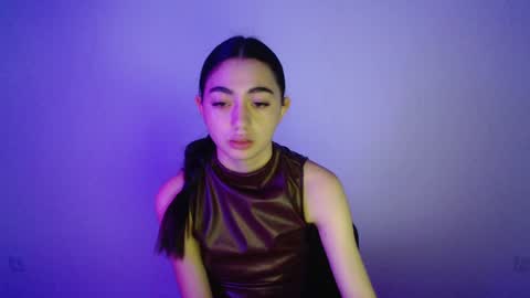 Snapshot of sasha_bloom7 chatting on January 14, 6:38 pm Sasha online show from January 14, 6:38 pm