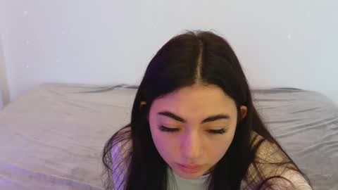 Snapshot of sasha_bloom7 chatting on February 22, 2:41 pm Sasha online show from February 22, 2:41 pm
