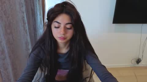 Snapshot of sasha_bloom7 chatting on September 11, 12:16 pm Sasha online show from September 11, 12:16 pm