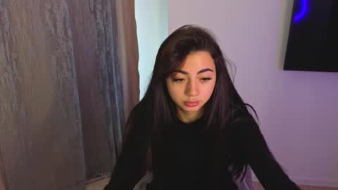 Snapshot of sasha_bloom7 chatting on September 29, 2:44 pm Sasha online show from September 29, 2:44 pm