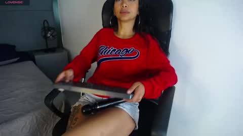 Snapshot of sasha_brattz chatting on February 25, 2:36 am Sasha Brattz online show from February 25, 2:36 am