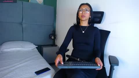 Snapshot of sasha_brattz chatting on March 4, 2:17 am Sasha Brattz online show from March 4, 2:17 am