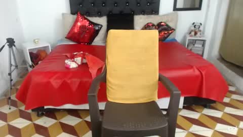Snapshot of sasha_maturee chatting on December 29, 8:00 am sasha maturee online show from December 29, 8:00 am