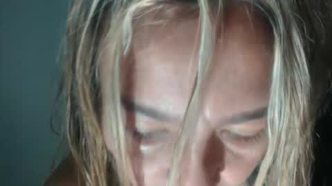 sasha online show from December 5, 8:23 am