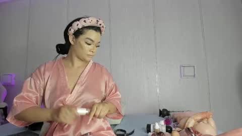 Snapshot of sasha_rivers chatting on April 12, 7:52 pm Sasha online show from April 12, 7:52 pm