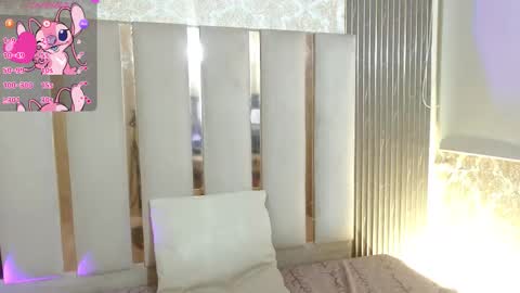 Snapshot of sashaa_tay chatting on March 23, 3:54 am sashaa_tay online show from March 23, 3:54 am