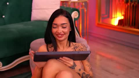 Dennise online show from March 4, 12:50 am