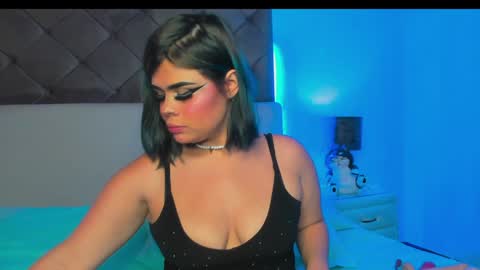 selene  online show from January 2, 8:02 pm