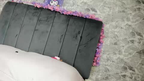 selene  online show from June 8, 12:49 pm