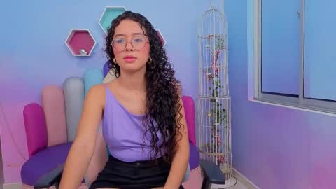 SashaMonroee  online show from December 23, 3:48 am