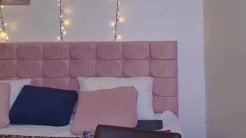 S A S H A R O S E online show from September 19, 12:17 pm