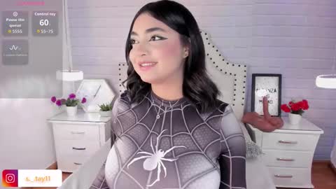 Snapshot of sashastrada_ chatting on October 24, 10:28 pm  Sasha  online show from October 24, 10:28 pm