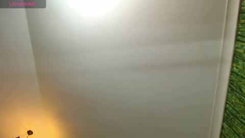 Snapshot of sashawhynot chatting on November 12, 10:15 am Sasha online show from November 12, 10:15 am