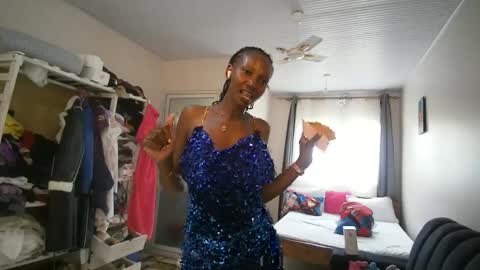 Snapshot of sassy_angel1 chatting on February 7, 11:14 am sassy_angel1 online show from February 7, 11:14 am