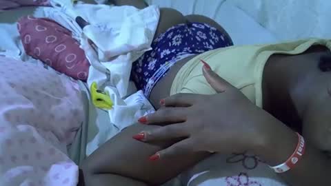 sassy_bella online show from March 23, 9:24 am