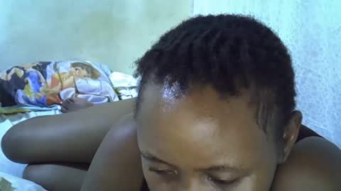 sassy_bella online show from May 5, 5:04 am