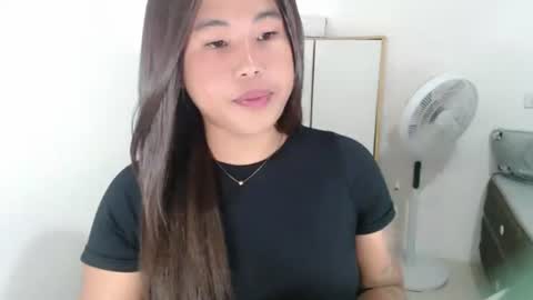 Snapshot of sassy_jane chatting on June 21, 11:07 pm Jane online show from June 21, 11:07 pm