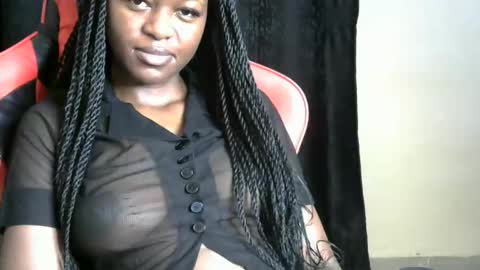sassy_lyne online show from April 29, 1:32 am