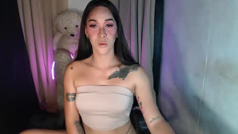 Snapshot of sassy_ts69 chatting on April 21, 10:23 pm HERA online show from April 21, 10:23 pm