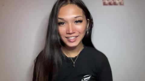 Sassygirl online show from March 23, 11:42 pm