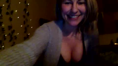 Sassyella online show from March 10, 5:00 am