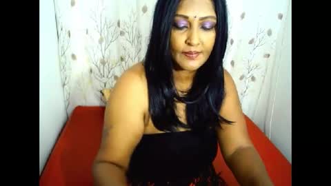 Snapshot of sassyindian00 chatting on December 27, 7:46 pm sassyindian00 online show from December 27, 7:46 pm