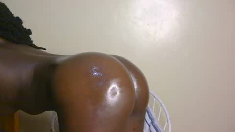 sexxy one online show from June 27, 3:17 pm