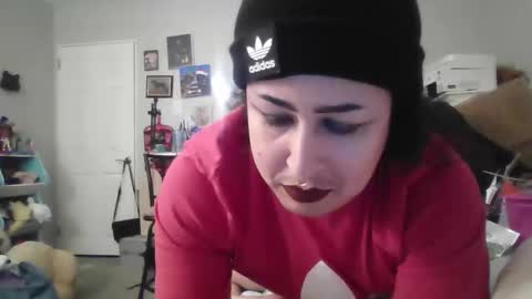 Snapshot of sassypandaxxx chatting on January 10, 3:18 am koolkat online show from January 10, 3:18 am