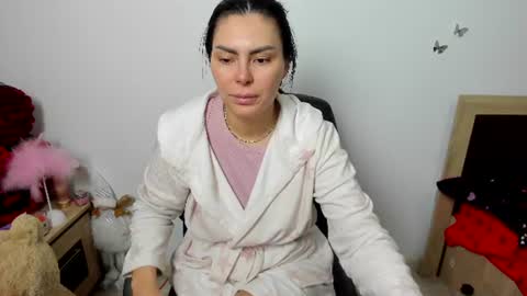 Snapshot of sassytiff chatting on June 12, 10:36 am sassytiff online show from June 12, 10:36 am
