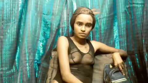 Snapshot of sassyxindian chatting on April 10, 6:51 am sassyxindian online show from April 10, 6:51 am