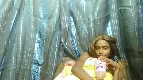 Snapshot of sassyxindian chatting on April 24, 12:46 am sassyxindian online show from April 24, 12:46 am