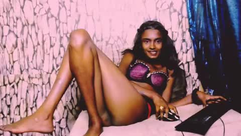sassyxindian online show from June 18, 10:14 pm