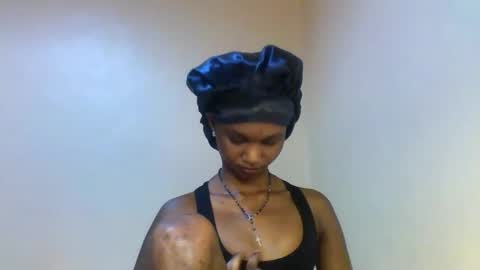 Tina online show from February 12, 9:10 pm