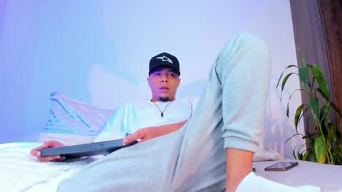 Snapshot of satanas_333 chatting on March 4, 5:24 am online show from March 4, 5:24 am