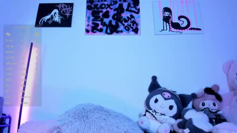    im expecting 300 thumbs up on my altar online show from May 16, 1:02 am