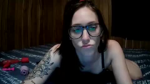 satindreamsxxx online show from May 10, 1:44 am