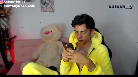 Snapshot of satosh_y chatting on January 31, 5:51 am satosh_y online show from January 31, 5:51 am