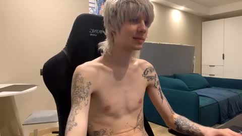 Snapshot of satoshi_qq chatting on April 3, 9:35 pm Satoshi online show from April 3, 9:35 pm