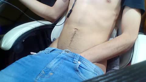 saturno_97 online show from October 5, 7:01 pm